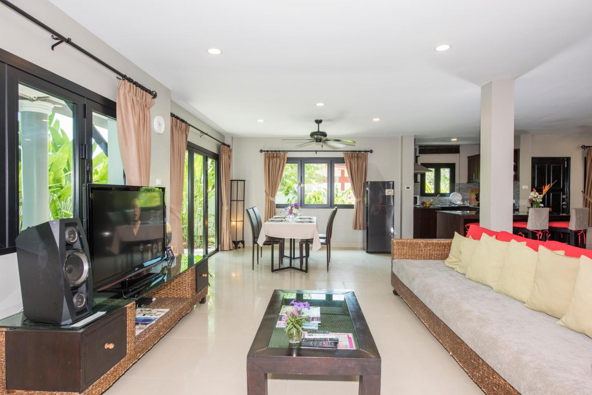 Baan Santhiya Private Pool - Free Tuk-tuk Service Vila