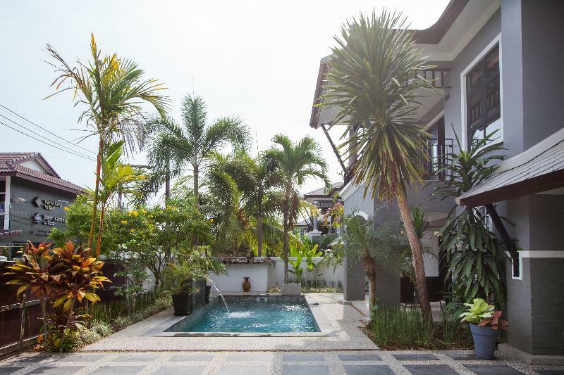 Baan Santhiya Private Pool - Free Tuk-tuk Service