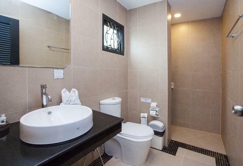 Baan Santhiya Private Pool - Free Tuk-tuk Service To The Beach! Villa *