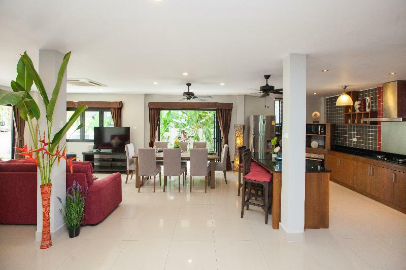 Baan Santhiya Private Pool - Free Tuk-tuk Service To The Beach!